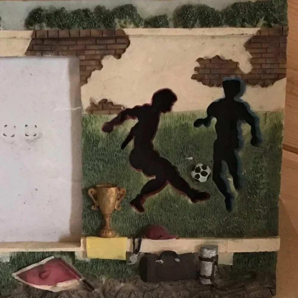 Molded Resin 3x5 Soccer Keepsake picture Frame